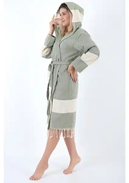 Buldan Concept Celena ve Philippus Berbera Erkek Bornozları Karşılaştırması