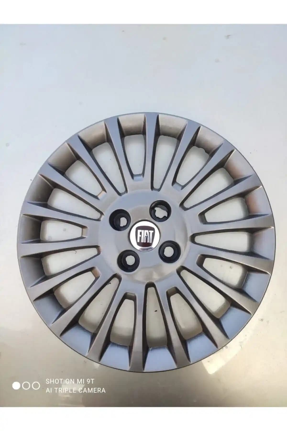 Fiat Linea Punto Fiorino Doblo için 15 inç Füme Gri Jant Kapağı Ürün İncelemesi