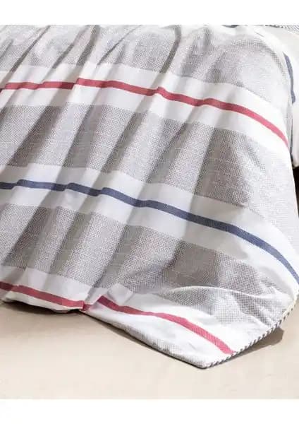 Madame Coco Burcet ve Marc King Size Nevresim Takımları Karşılaştırması