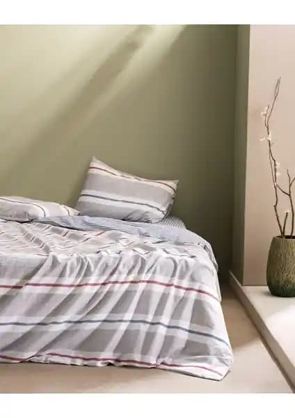 Madame Coco Burcet ve Odette Çift Kişilik Nevresim Takımları Karşılaştırması