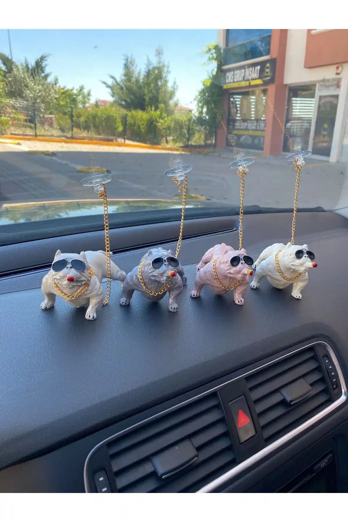 Nayino Araç İçi Torpido Üzeri Köpek Dekorasyon Seti Estetik ve Özgün Tasarım