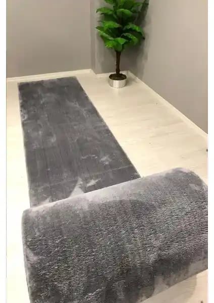 Sarar Pofuduk Peluş Modern Halı Yolluk Antrasit - Şıklık ve Konfor Sunan Modern Tasarım