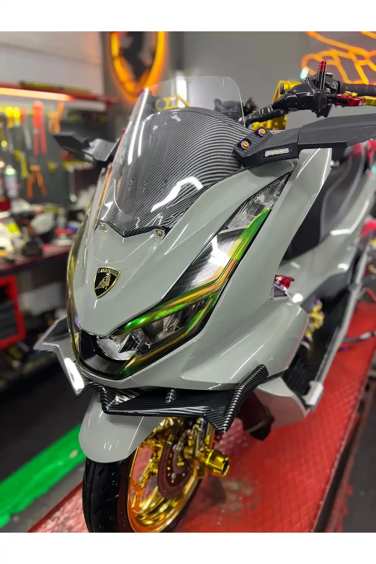 Serdar Uysal Modifiye Center Bukalemun Sarı Far Folyo 2021 Model Araçlar İçin Uygun