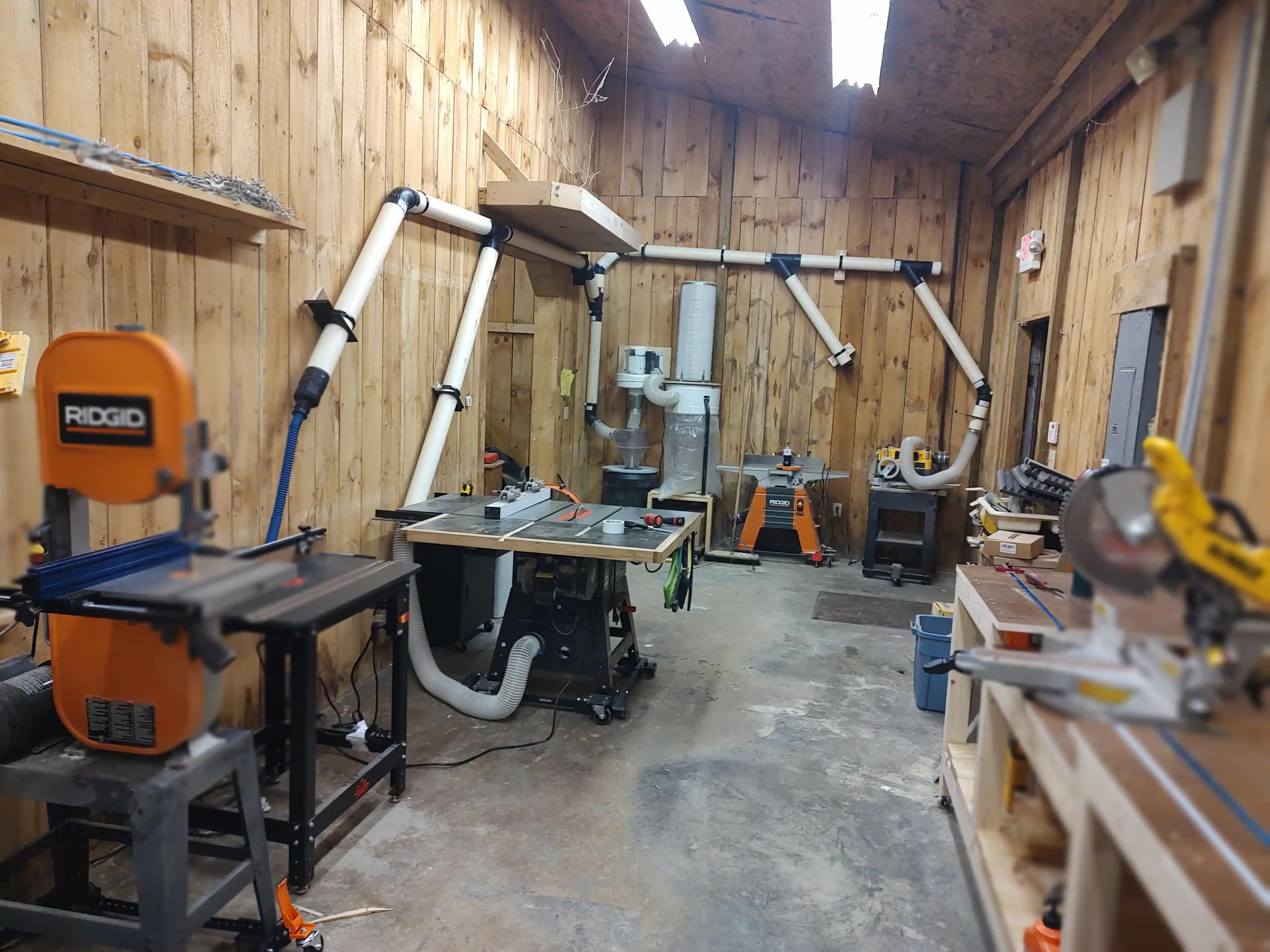 Ahşap İşçiliğinde Entegre Toz Toplama Sistemleri: Tasarım ve Uygulama Detayları