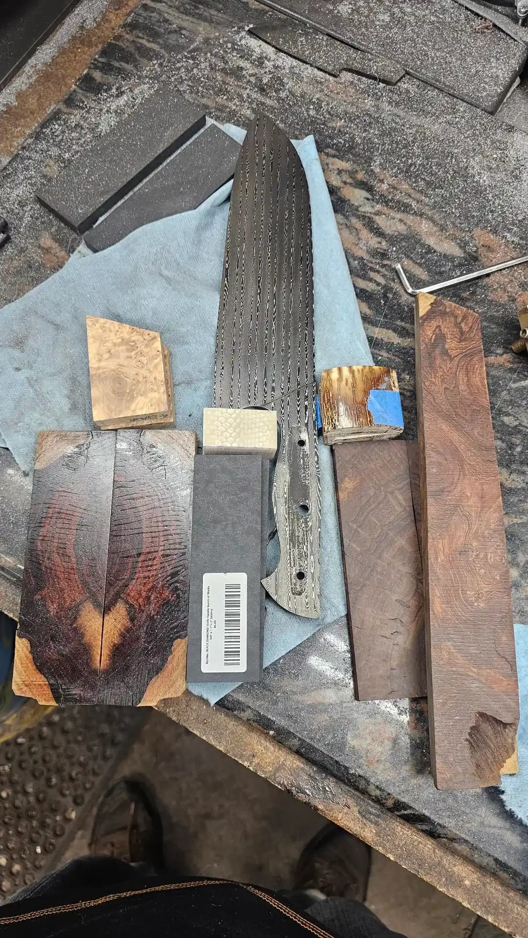 Bıçak Sapı Yapımında Malzeme Seçimi ve İşçilik Sürecinin Detaylı İncelenmesi