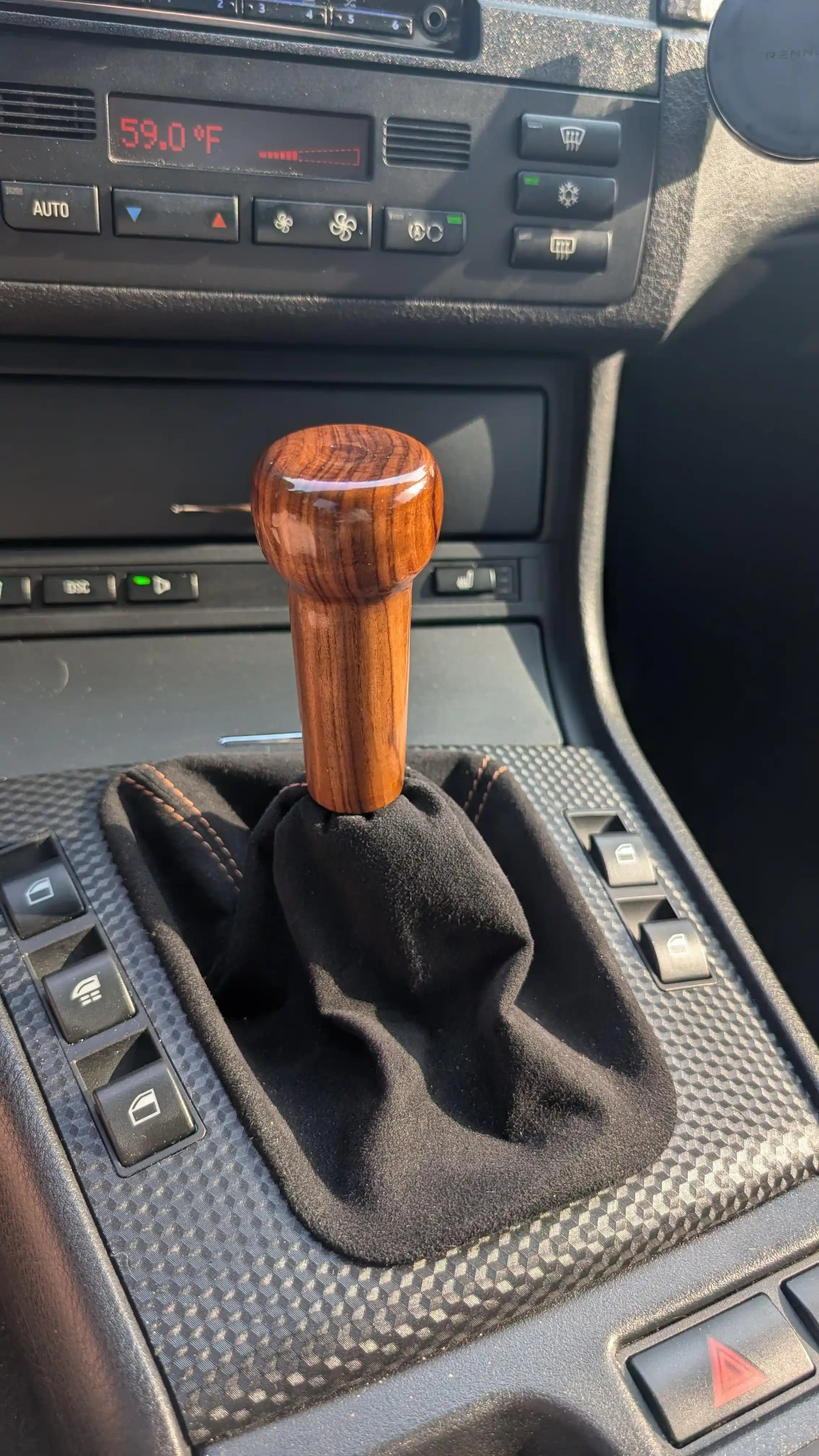 Florida İklimine Uygun Ahşap Vites Topuzu Kaplama Seçenekleri ve Dayanıklılıkları