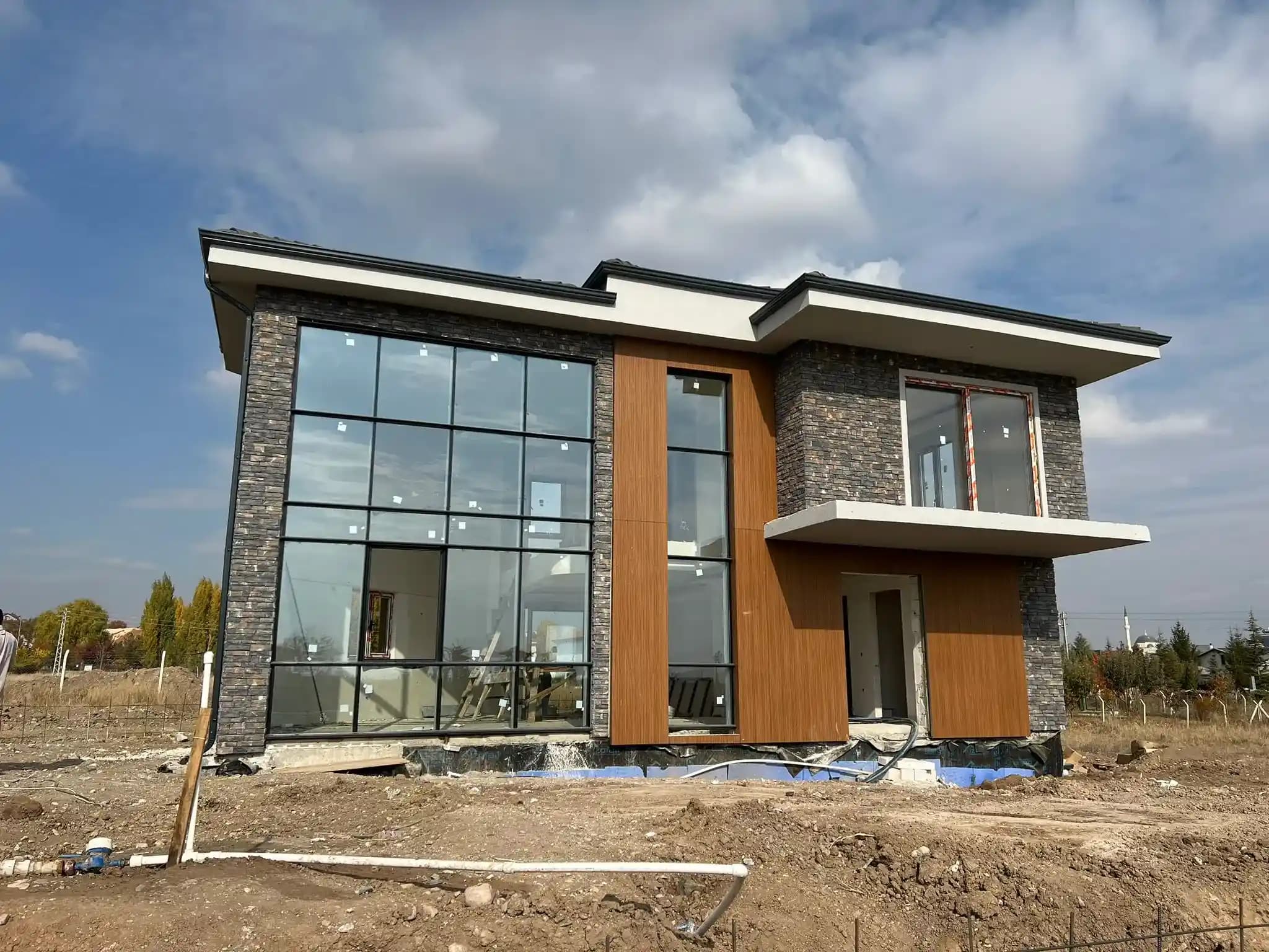 İnşaat Tozunun Kontrolü: Alt Yüklenicilerin Sorumlulukları ve Ev Sahiplerinin Hakları