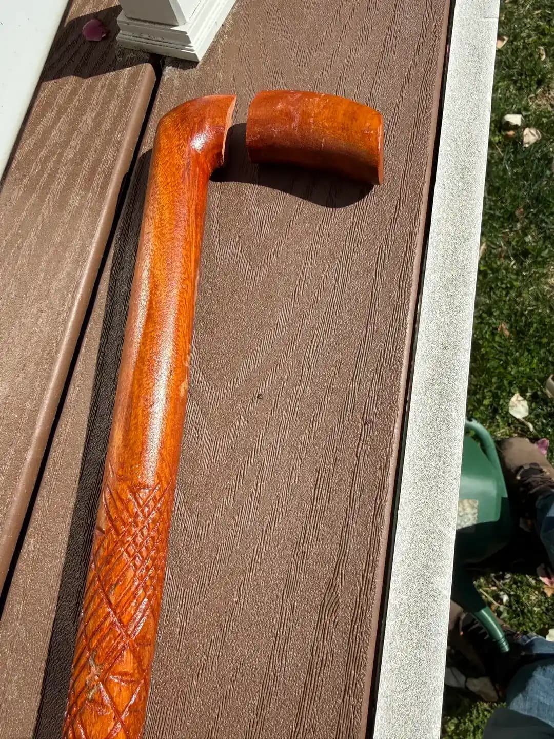 Kırık Ahşap Baston Onarımı: Etkili Yöntemler ve Güvenlik Önlemleri