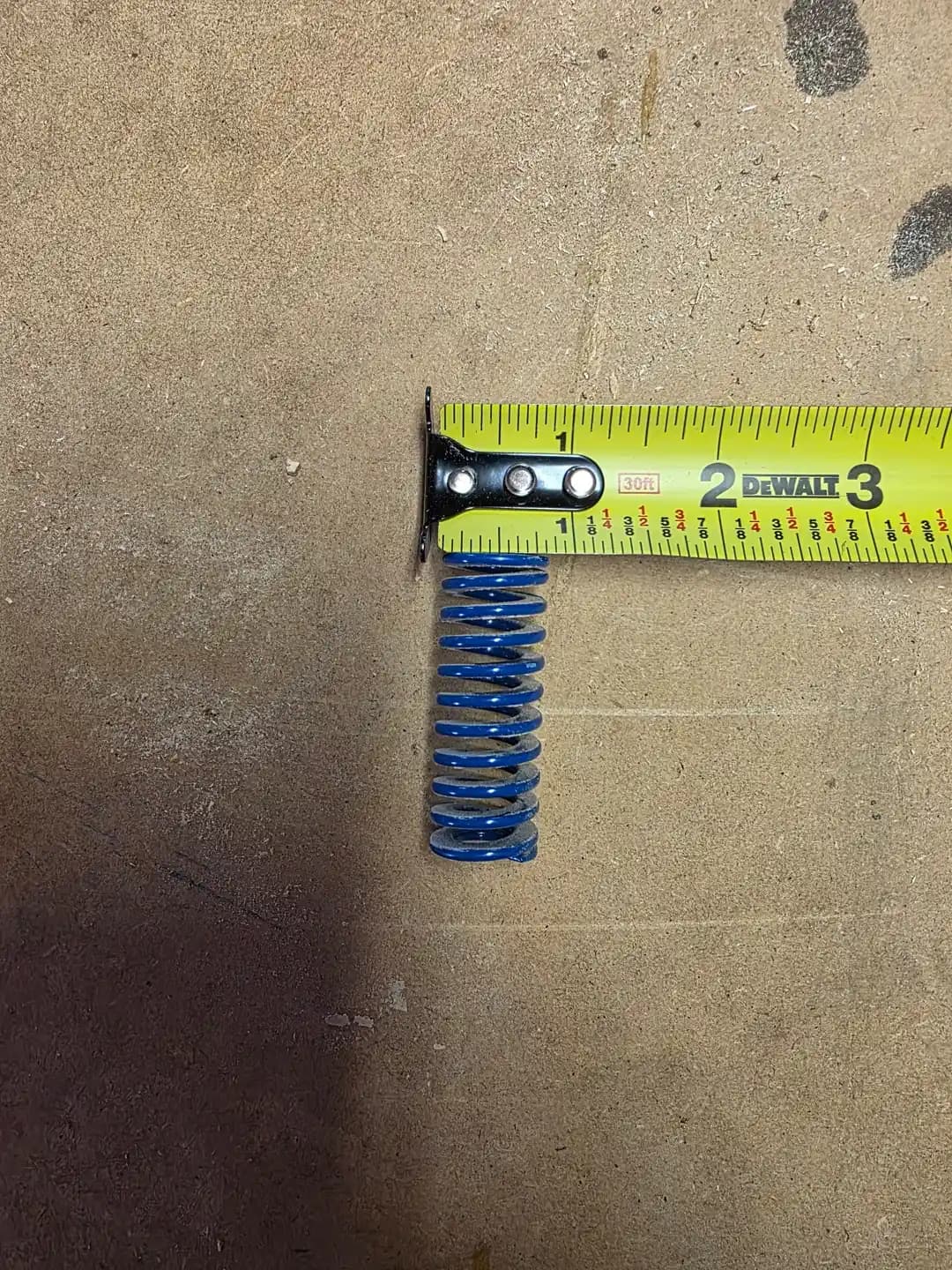 SawStop Testere Altındaki Yayın Fren Kartuşundaki Kritik Rolü ve Güvenlik Önemi