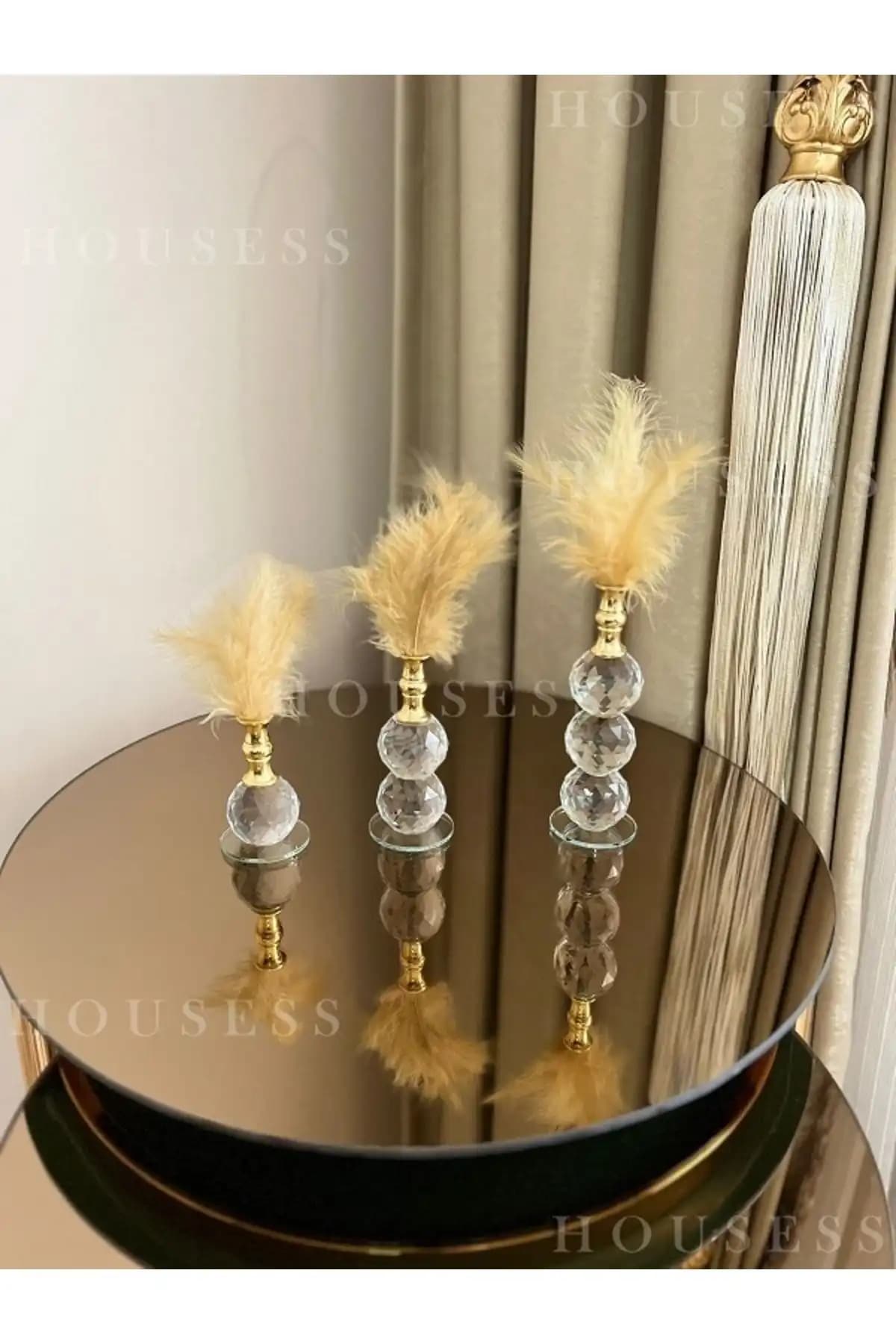 Housess 3'lü Gold Tüylü Kristal Top Biblo Seti Modern ve Şık Dekorasyon Parçası