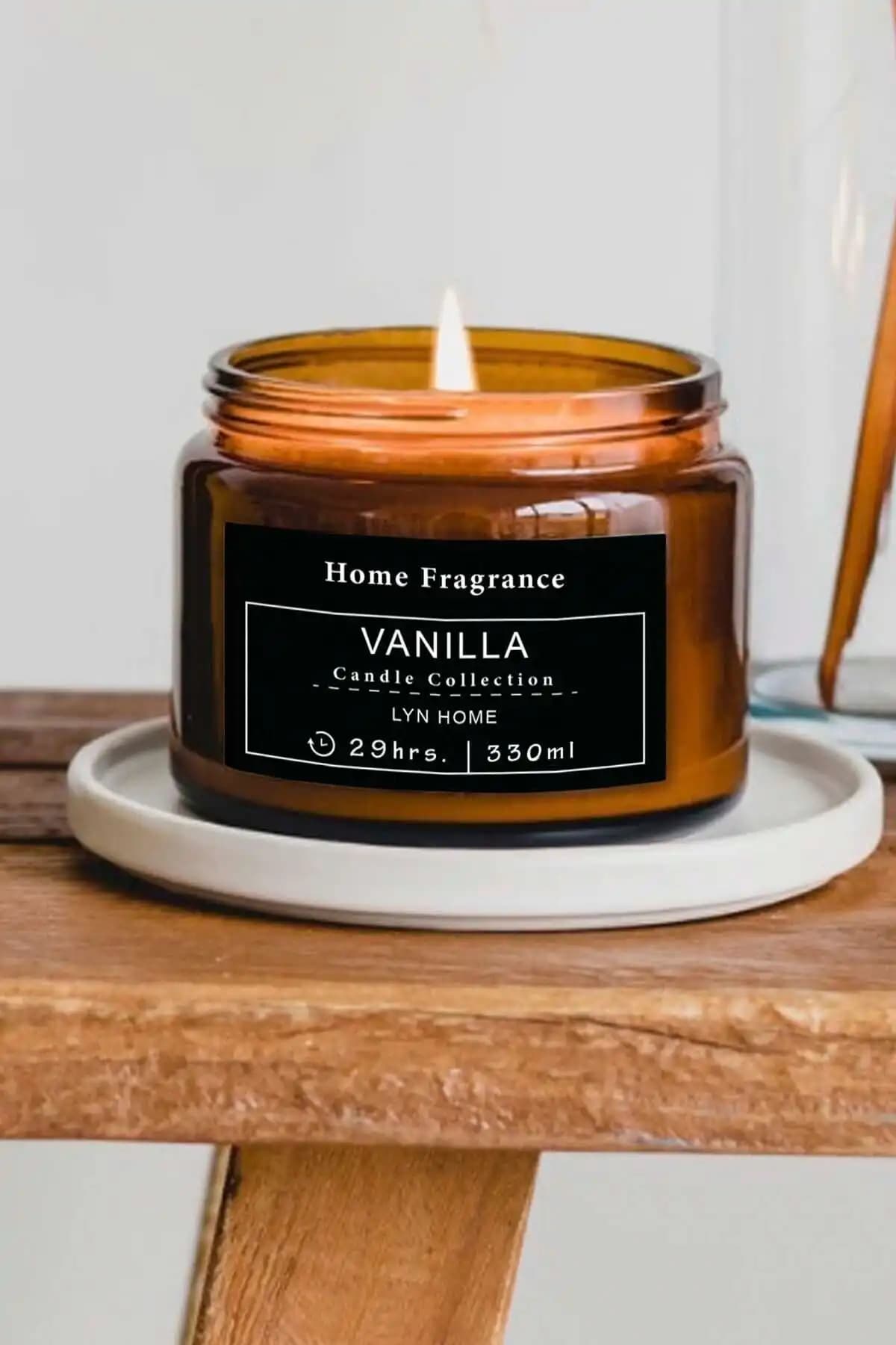 Lyn Home & Decor Büyük Boy Amber Kavanoz Mumları Modern ve Şık Tasarımıyla Ev Dekorasyonunu Zenginleştirir