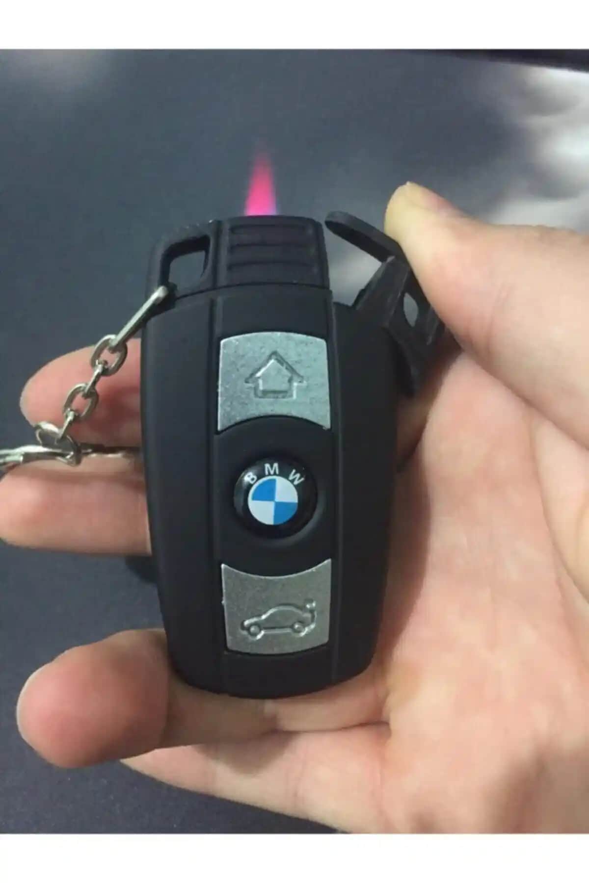 2025'te BMW Anahtarlıkta Şıklık ve Fonksiyonun Yeni Adı