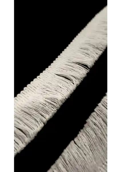 Altay Aksesuar Beyaz Kenar Püskül Saçak: Zarif ve Fonksiyonel Dekoratif Çözüm