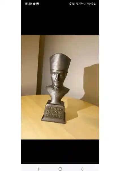 Hanart Atatürk 11 cm Büst: Tarih ve Sanatın Şık Bir Temsili