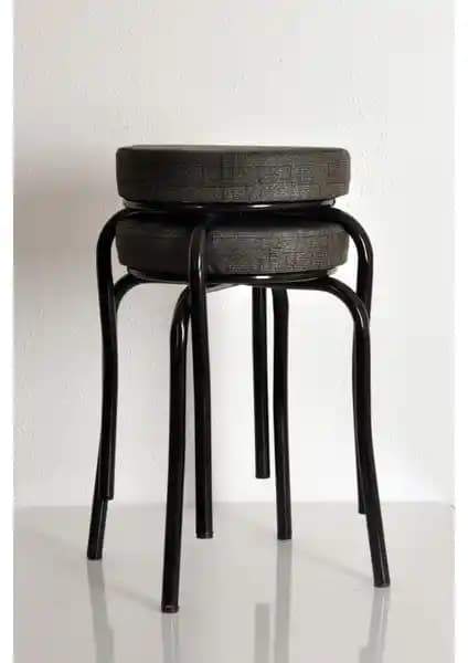 Akk Ticaret ve Ekip Metal Tabureleri Karşılaştırması: Özellikler ve Kullanıcı Yorumları