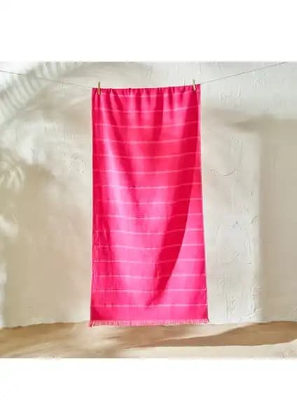 Bella Maison Holly ve Miabella Home Plaj Havlusu Karşılaştırması ve Özellikleri 1