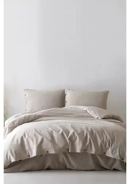 Berolige Shirt ve Karaca Home 4 Element Çift Kişilik Nevresim Takımı Karşılaştırması