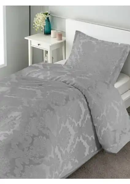 Çeyiz Bahçesi Adella ve Enlora Home Kapitone Yatak Örtüsü Karşılaştırması 1