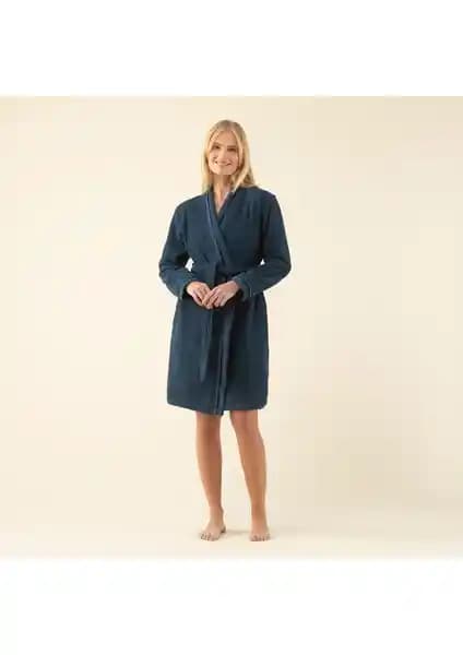 Chakra Chic ve Zigzag Kadın Bornozları Karşılaştırması: Hangi Model Size Daha Uygun