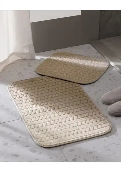 Chakra Costa Ahşap ve Madame Coco Norris Banyo Paspası Karşılaştırması 2
