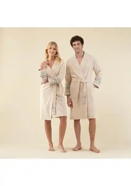 Chakra Derin Unisex ve Madame Coco Belda Şalyaka Bornoz Karşılaştırması