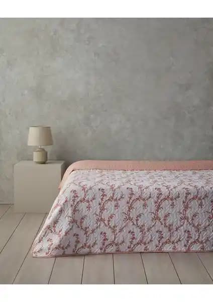 English Home Scroll Flowers ve Taç Glory Tek Kişilik Örtüleri Karşılaştırması