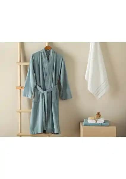 English Home Soft Pamuklu Bornoz ve Ephemeris Kapşonlu Bukle Bornoz Karşılaştırması