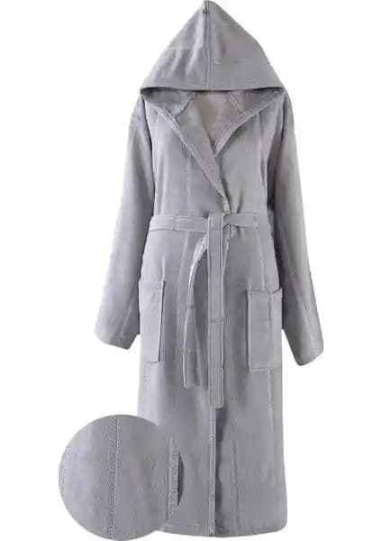 Ephemeris ve Oyalı Textile Organik Pamuk Bornoz Karşılaştırması: Hangi Bornoz Sizin İçin Uygun?