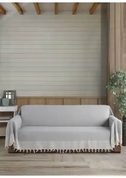 Koltuk Örtüsü Karşılaştırması: Lux Touch ve Özlü Home Ürünlerinin Özellikleri ve Farkları