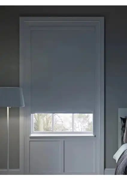 Koza Stor Kırık Beyaz ve Venassa Blackout Stor Perde Karşılaştırması 2