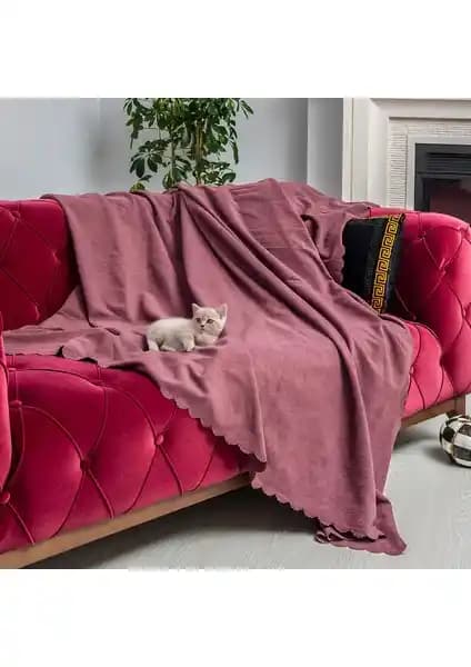 Latuda Koltuk Örtüsü Karşılaştırması: Kaymaz ve Jakarlı Desenli Modellerin Özellikleri