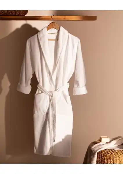 Madame Coco Belda ve Maynor Bornoz Modellerinin Karşılaştırması