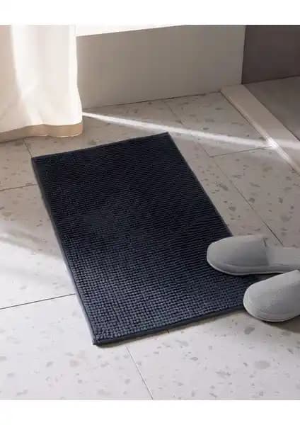 Madame Coco Conques ve Norris Banyo Paspası Karşılaştırması Ürün Özellikleri ve Kullanıcı Yorumları