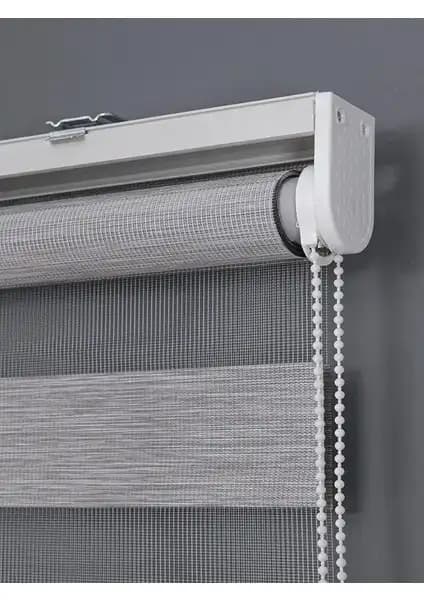 NetworkAvm Zebra Stor Perde Karşılaştırması Beyaz Geniş Pliseli ve Açık Gri Modeller 2