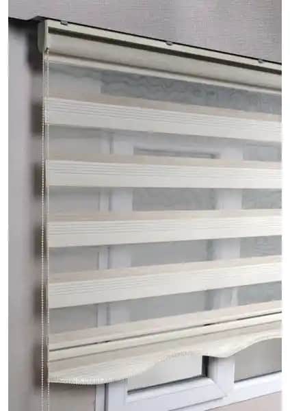 Perde Karşılaştırması: Krem-Beyaz ve Siyah Düz Zebra Stor Perdelerin Özellikleri