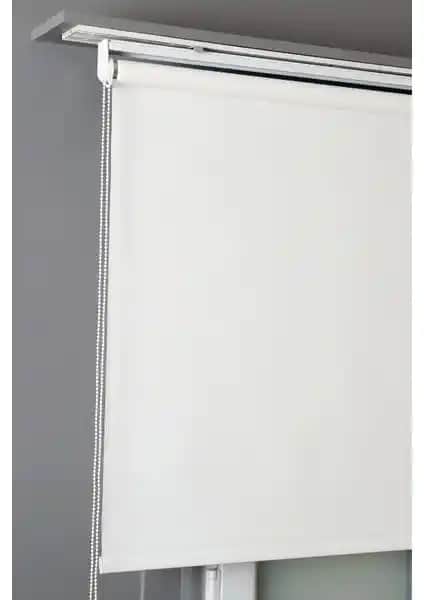 Perde Modelleri Karşılaştırması: Brillant Mat Beyaz ve Gri Zebra Stor Perde