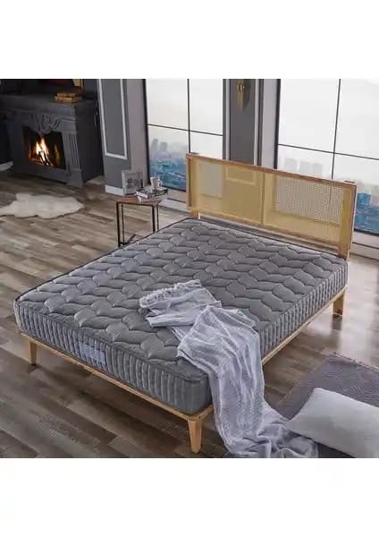 US. Sleeping Full Ortopedik Hybrid ve Ultra Super Gray Yataklarının Karşılaştırması