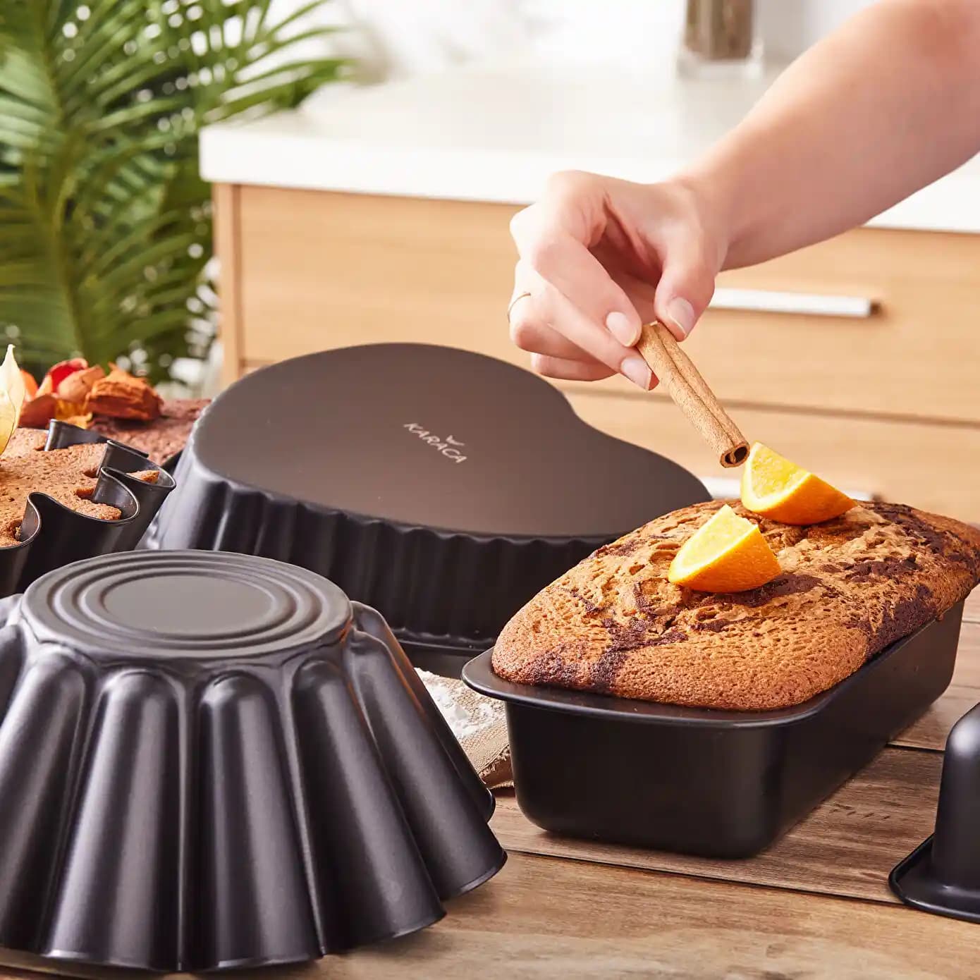 Karaca 3'lü Kek Kalıbı ile Aynı Anda Farklı Boyutlarda Kek Pişirme İmkanı