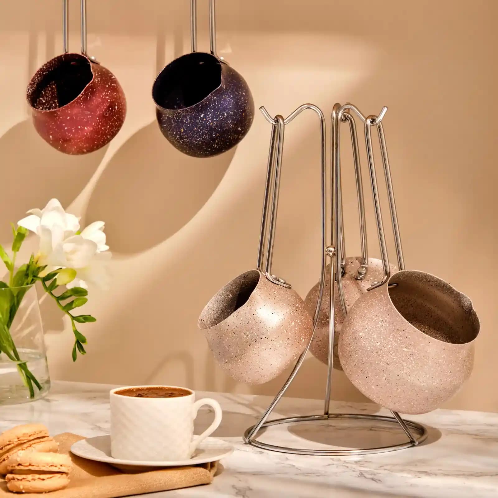 Karaca Granit Cezve Takımı: Dayanıklı ve Estetik Granit Kaplama Özellikleri