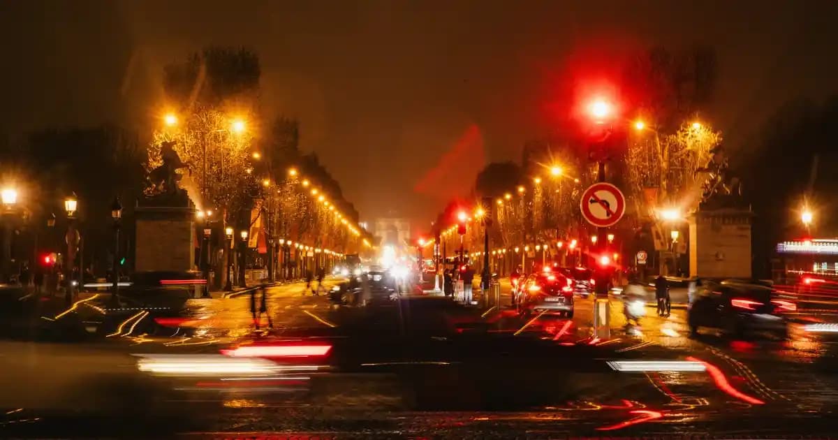 Süpürgelik Kesme Aparatı: İnşaat ve Mobilyada Hassas Kesim ve Montaj Çözümleri
