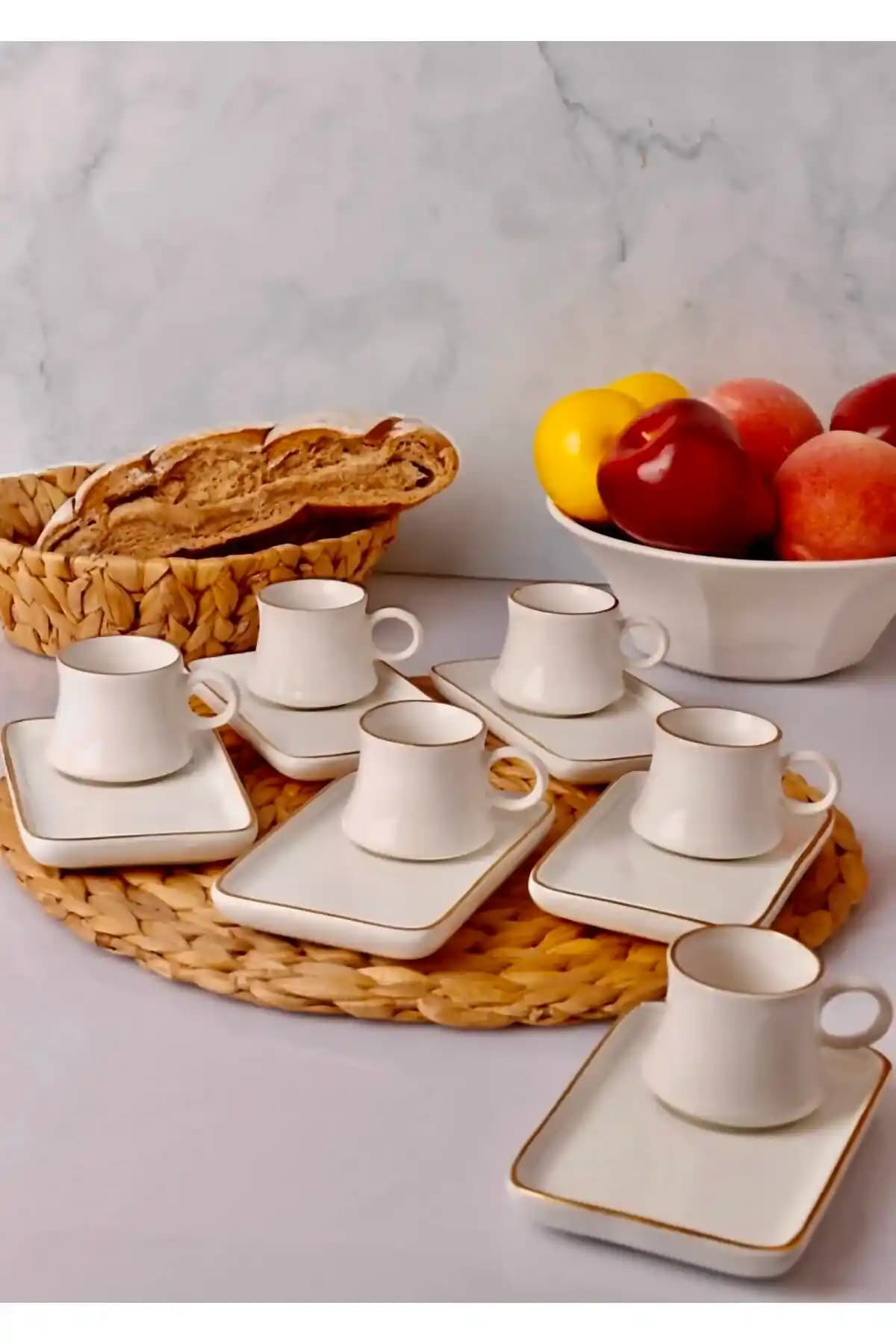 Türk Kahvesi Sunumunda Kahve Fincan Takımları ve Estetik Yaklaşımlar