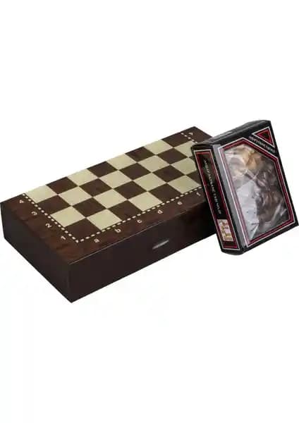 Sera Ahşap Kutulu Dama ve Satranç Takımı Dayanıklı ve Şık Tasarımıyla Öne Çıkar