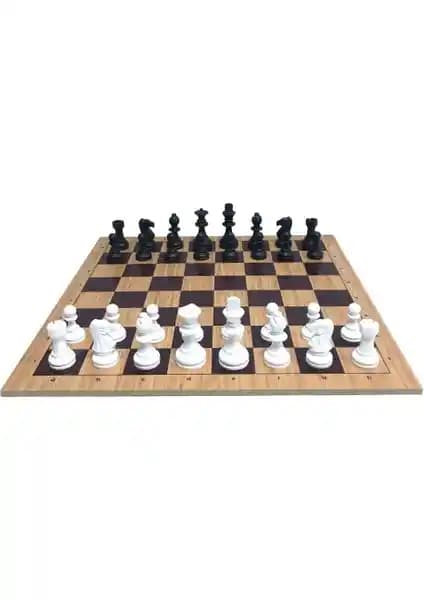 Yeni Ahşap Zeminli Profesyonel Satranç Takımı ile Stratejilerinizi Geliştirin