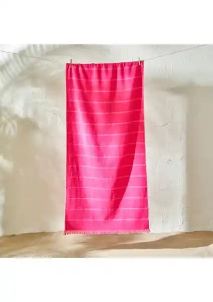 Bella Maison Holly Pamuklu Plaj Havlusu Fuşya vs Miabella Home Büyük Banyo Havlusu Kıyaslaması