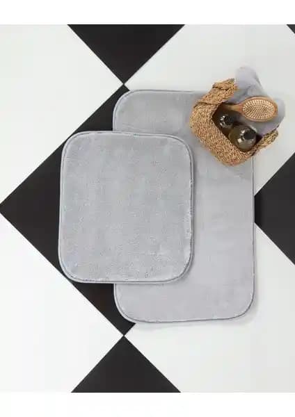 Carol ile Eze 2'li Banyo Paspası Karşılaştırması: Boyutlar, Malzeme ve Kaymaz Özelliklerle