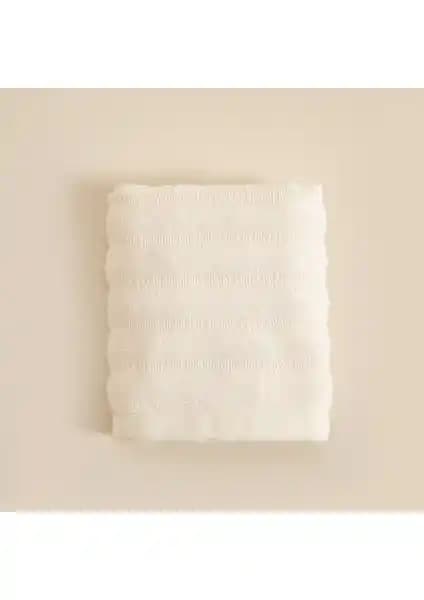 Chakra Waved vs Chakra Zigzag El Havlusu: 30x40 cm Ekru/Bej Karşılaştırması