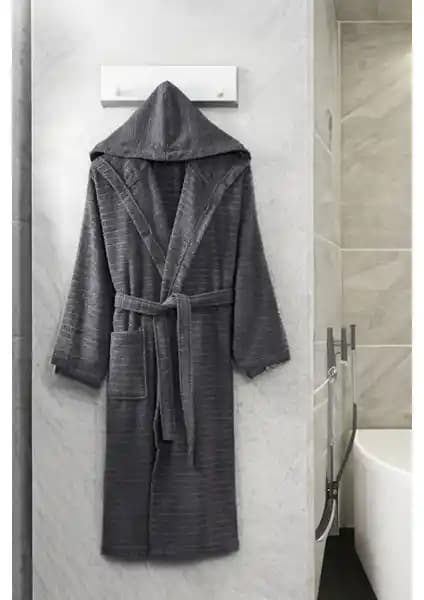 Formeya Pamuklu Kapüşonlu Bornoz ile Oyalı Textile Organik Pamuk Bornoz Karşılaştırması