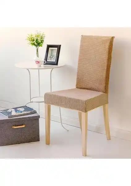 Özmakan Likralı Sandalye Kılıfı ile Tuchmall Geometrik Desenli Kılıf Karşılaştırması