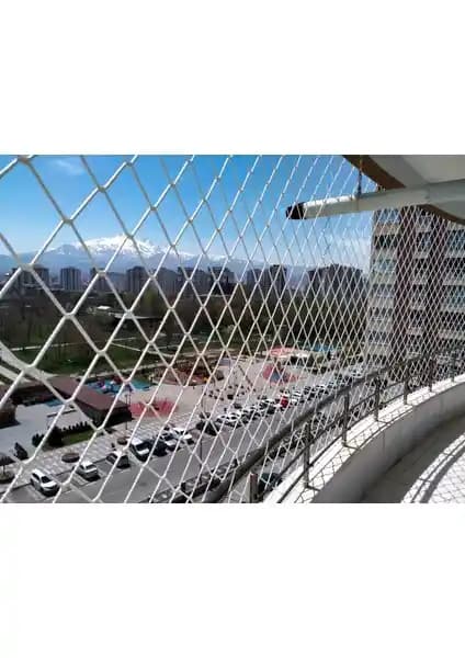 Balkon Güvenlik Ağı: Çocuk Güvenliği, Malzeme Dayanıklılığı ve Montaj Noktaları Analizi