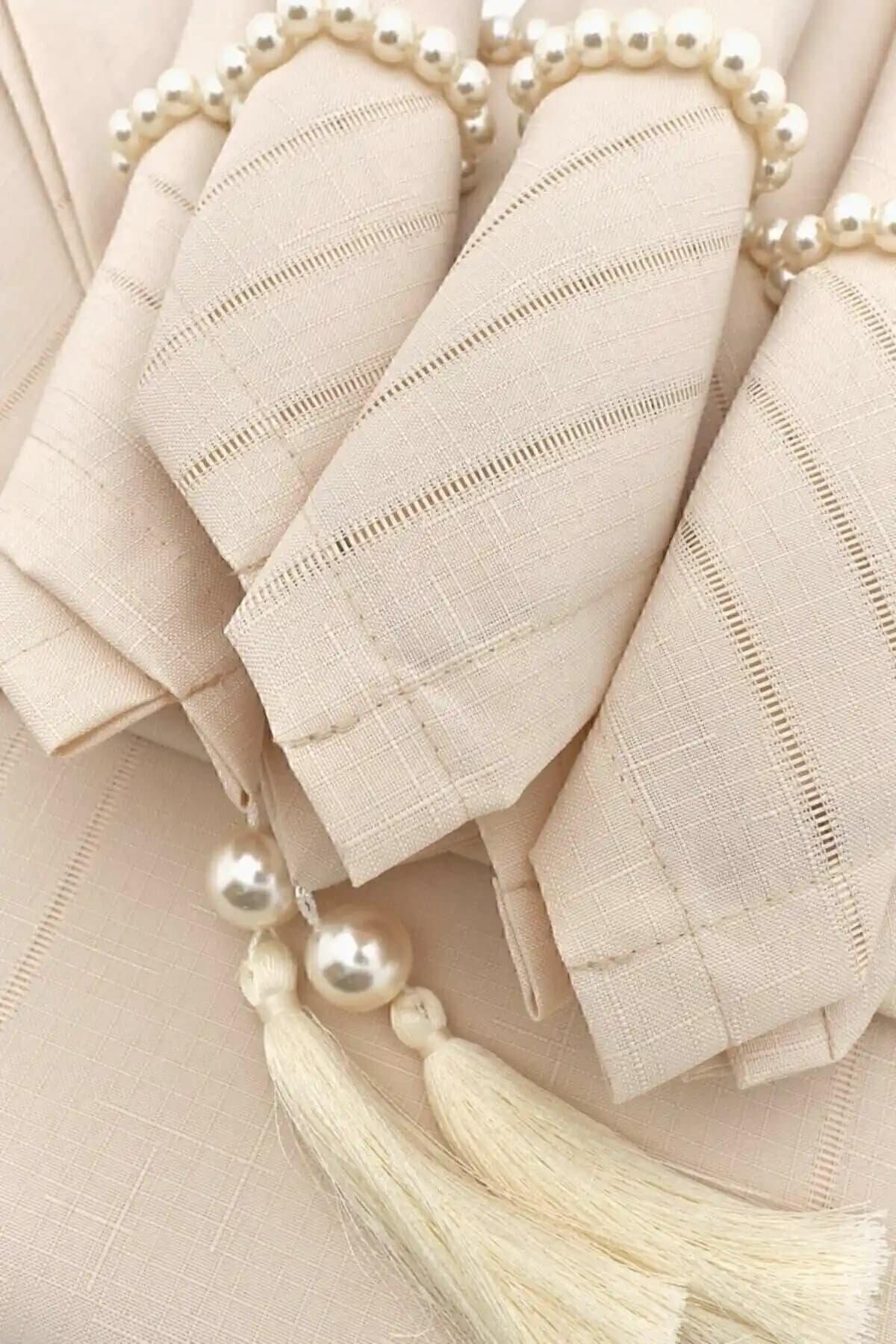 Çeyiz Sokağı Colber Bej Masa Örtüsü Sunum Takımı – 160×220 cm, İnci Aksesuarlar